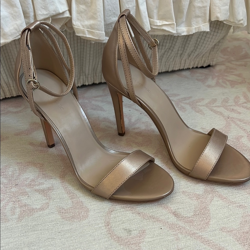 Banana Republic Elegant Tan High Heel Sandals